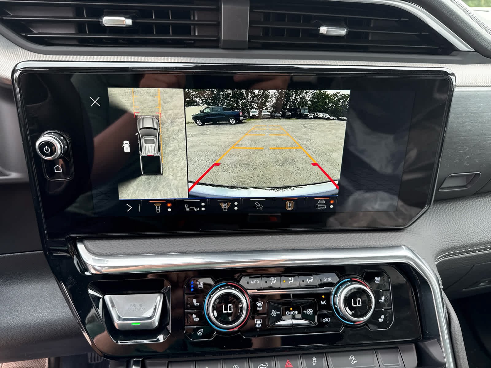 New 2026 GMC Sierra 1500 Denali AWD/4WD image 18