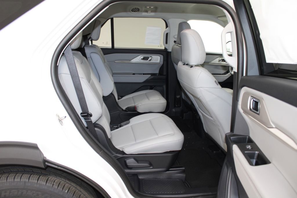 New 2026 Ford Explorer Active w/ Active Comfort Package image 33