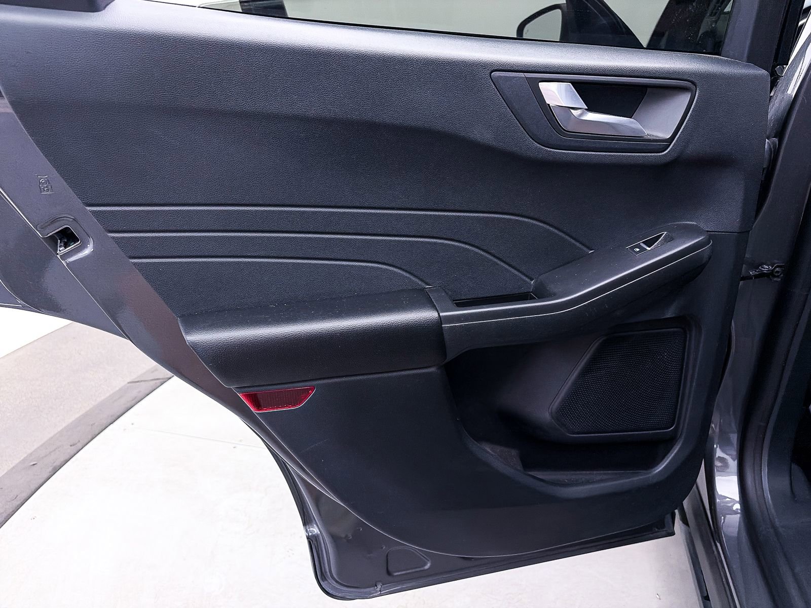 Used 2021 Ford Escape SEL image 29