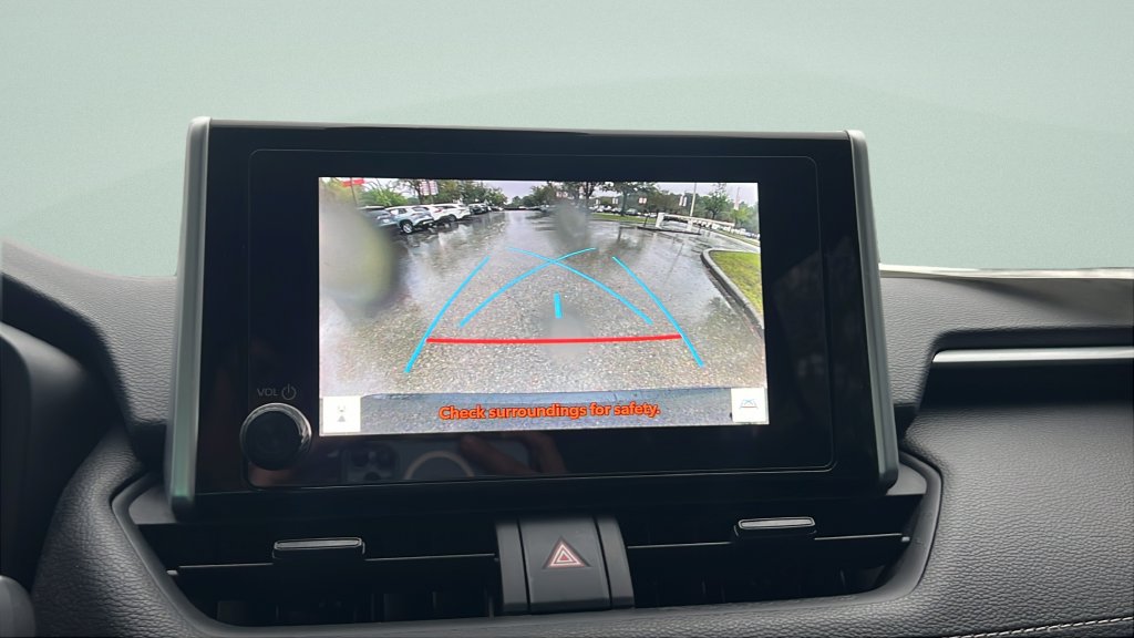 Used 2023 Toyota RAV4 LE FWD image 16