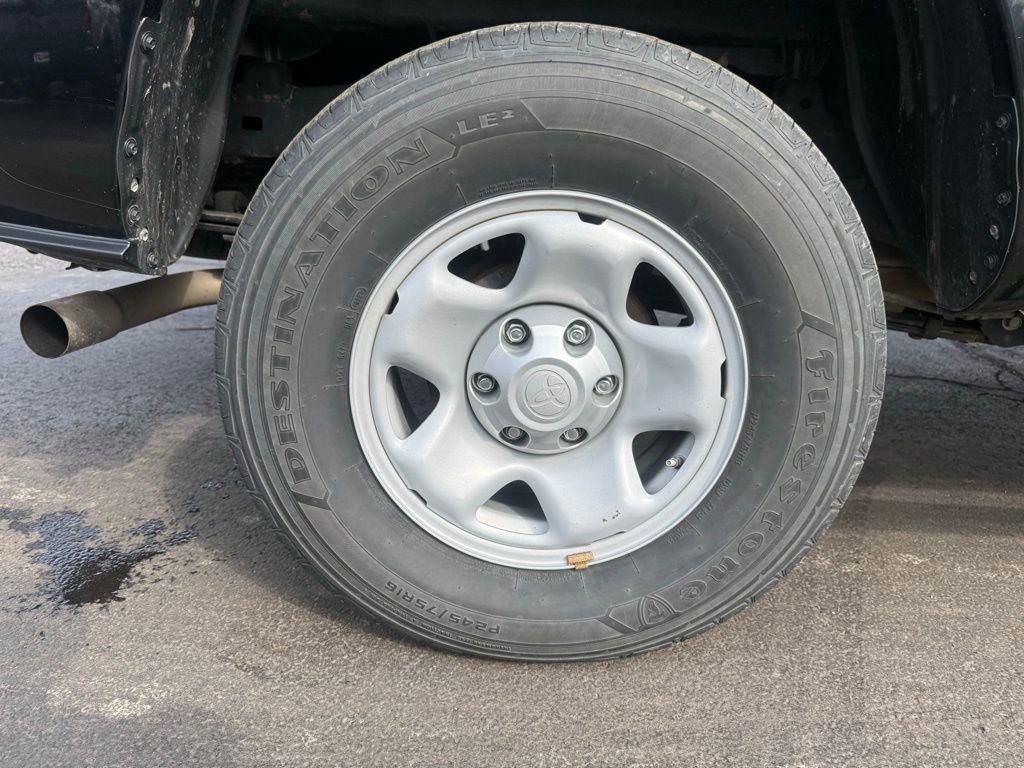 Used 2023 Toyota Tacoma SR image 37