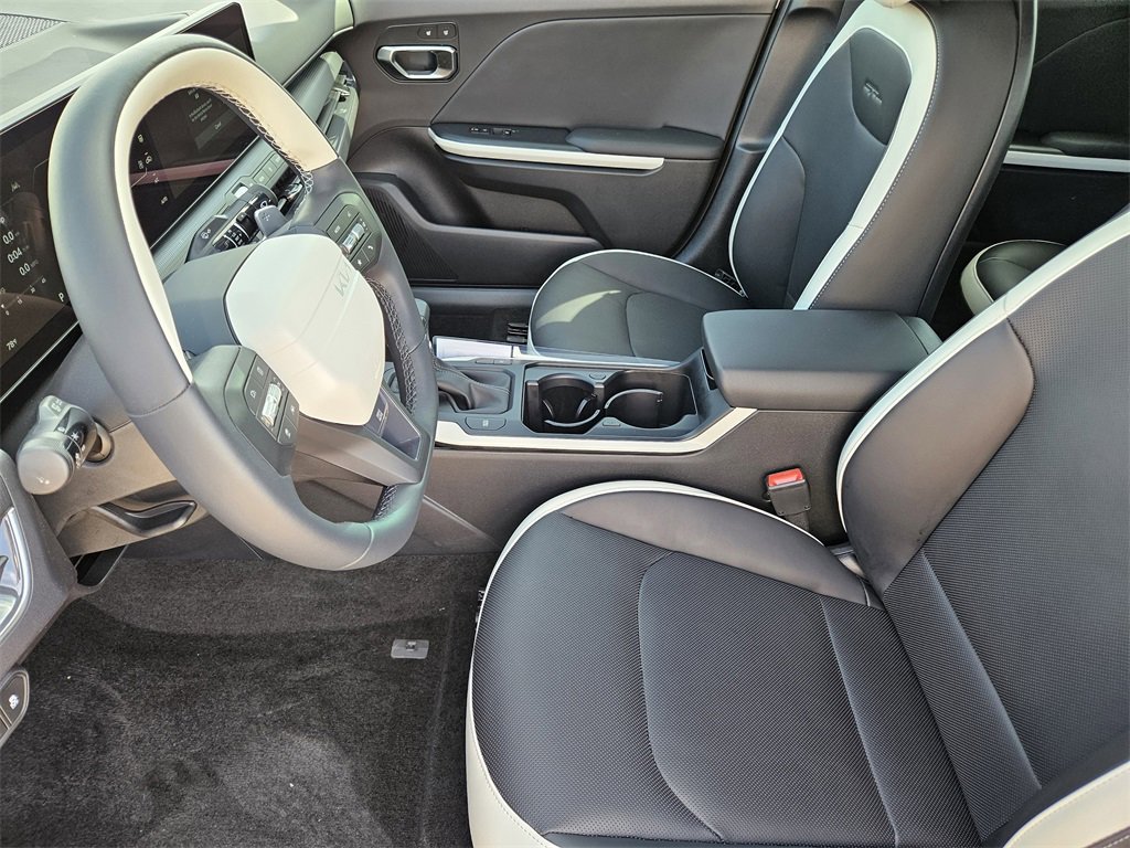 New 2025 Kia K4 GT-Line image 9