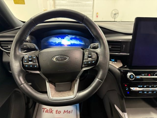 Used 2023 Ford Explorer Platinum w/ Technology Package image 20