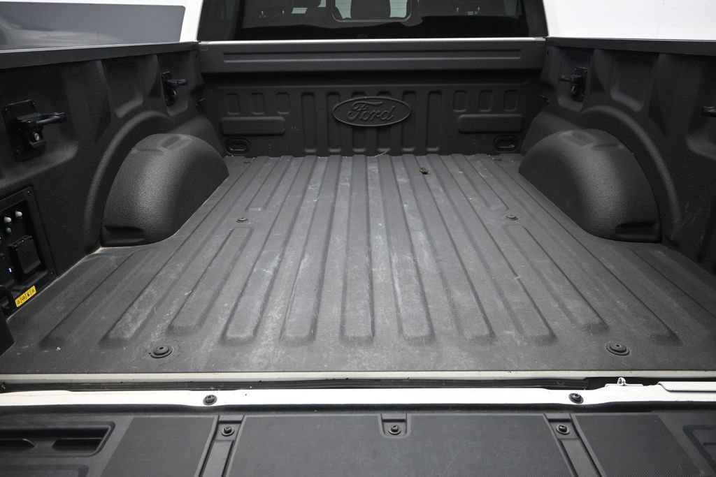 Used 2022 Ford F150 Lightning Lariat AWD/4WD image 36