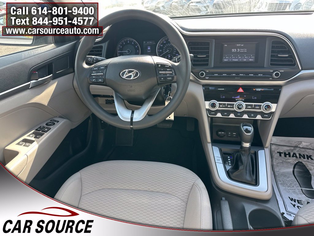 Used 2020 Hyundai Elantra SE FWD image 17