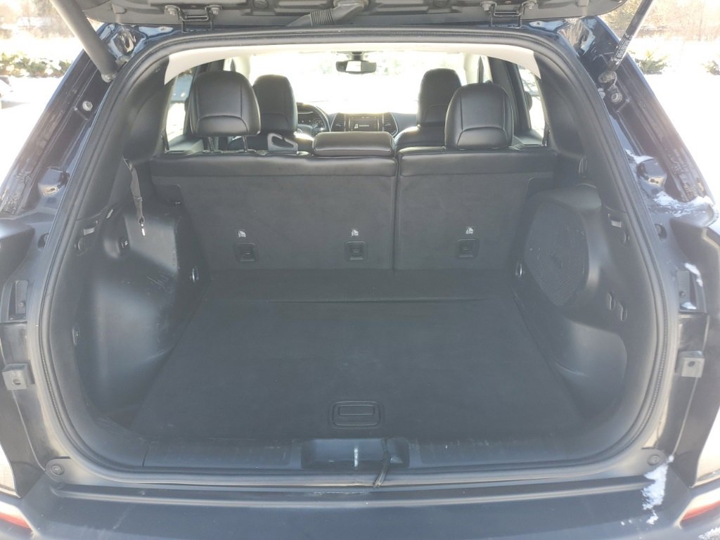 Used 2020 Jeep Cherokee Limited image 32