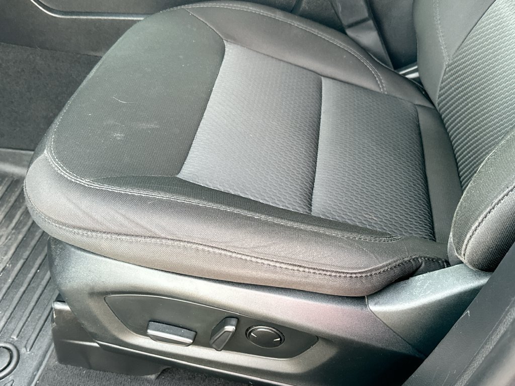Used 2022 Ford Explorer XLT AWD/4WD image 9