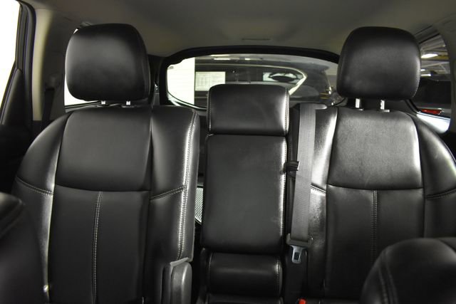 Used 2015 Nissan Pathfinder SL AWD/4WD image 26