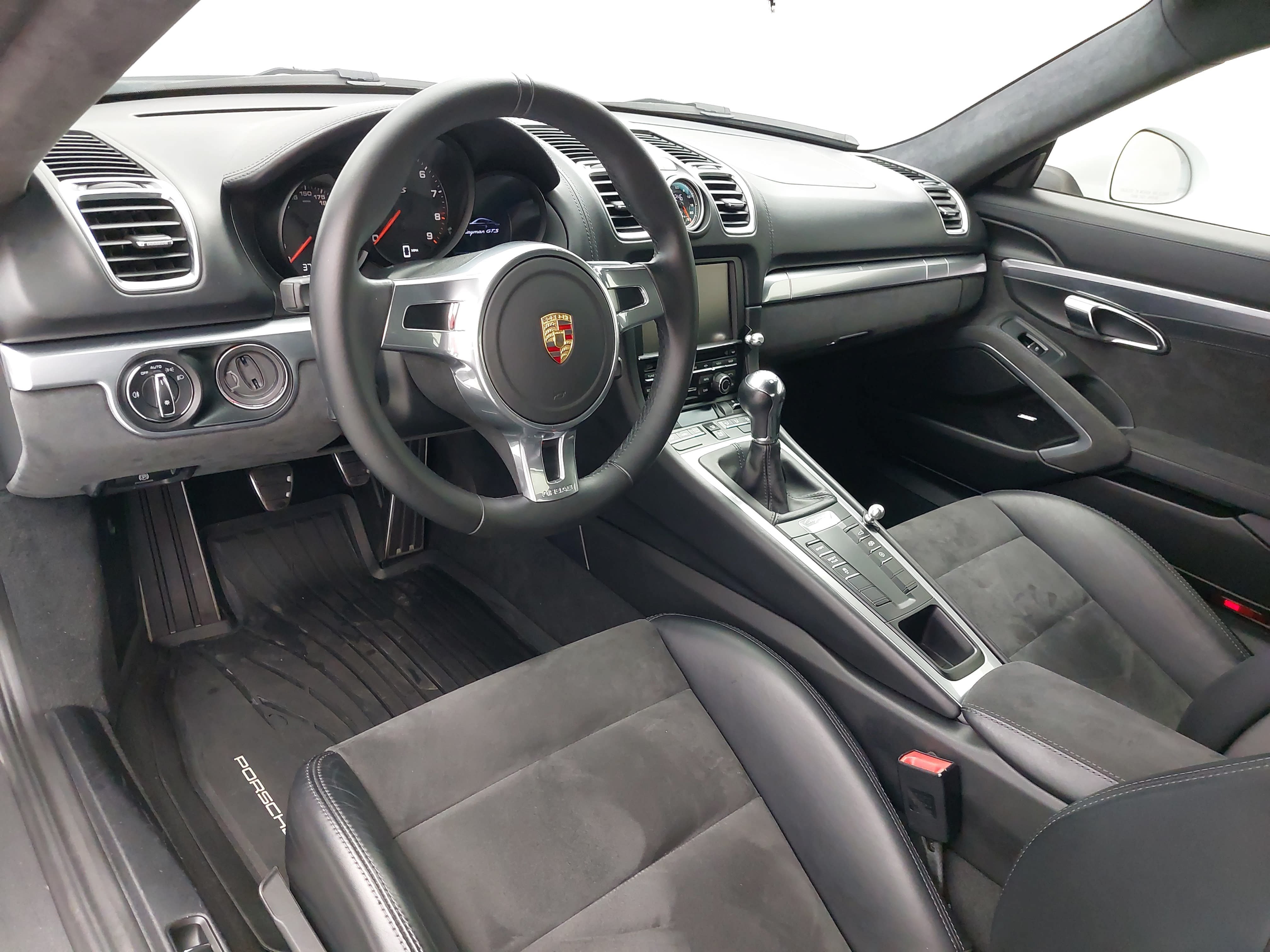 Certified 2015 Porsche Cayman GTS RWD image 4