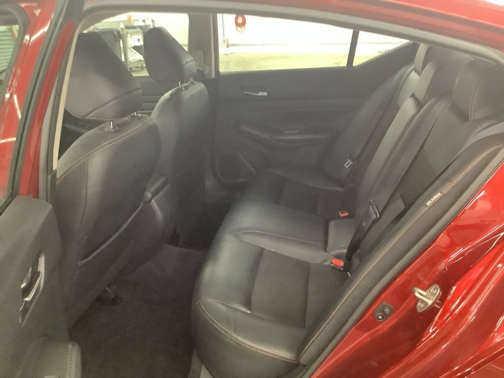 Used 2019 Nissan Altima 2.5 SR w/ SR Premium Package AWD/4WD image 12