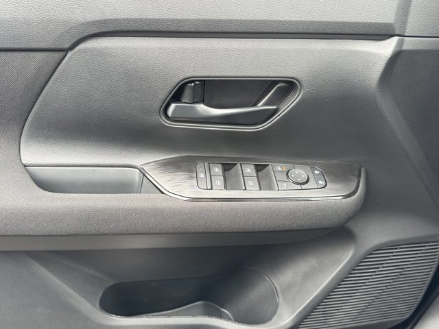 New 2026 Nissan Kicks S image 18