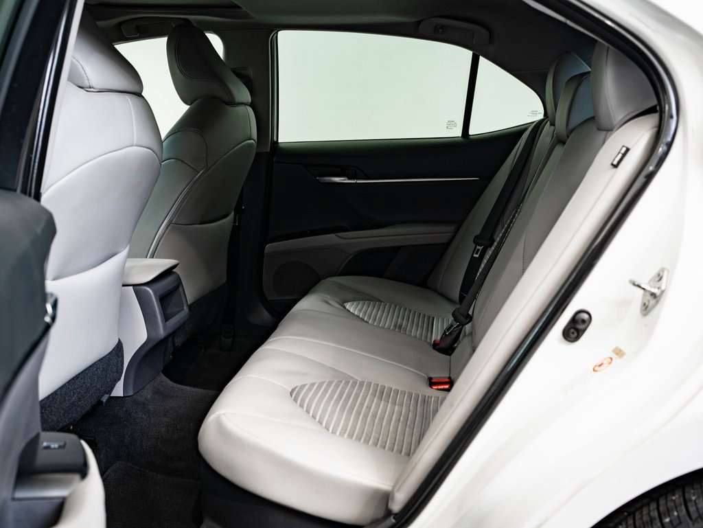 Used 2018 Toyota Camry SE image 41