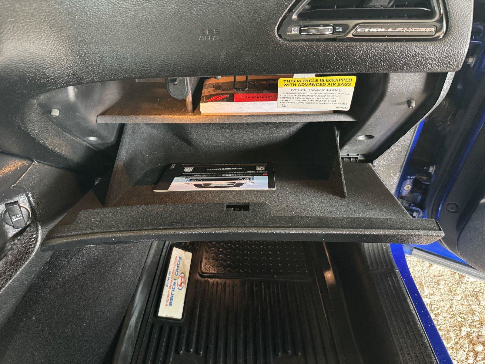 Used 2020 Dodge Challenger SXT RWD image 35