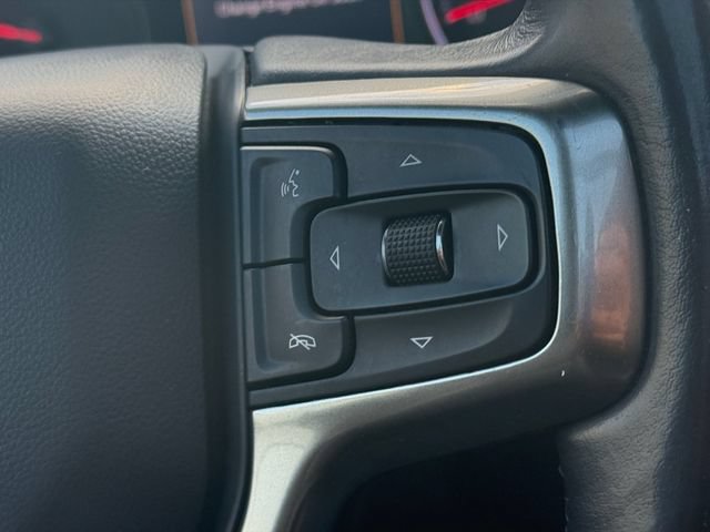 Used 2021 Chevrolet Suburban LT w/ LT Signature Package RWD image 12