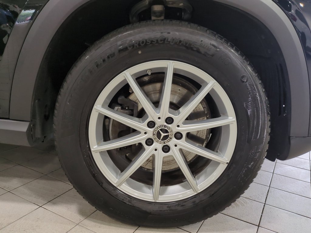 Used 2025 Mercedes-Benz GLE 350 4MATIC image 31