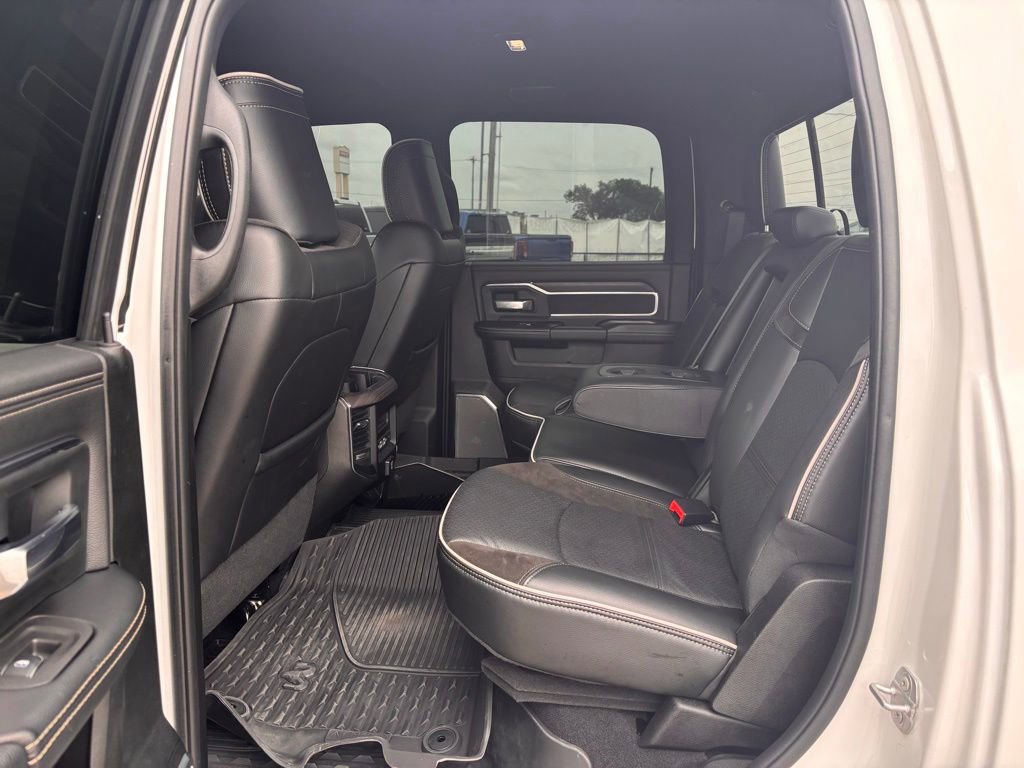 Used 2026 RAM 3500 Laramie AWD/4WD image 13
