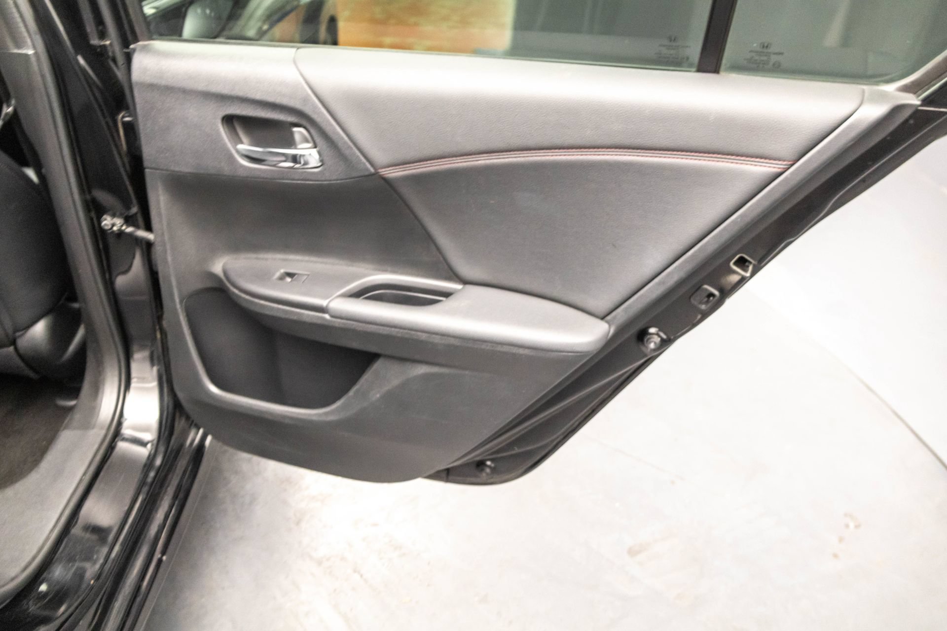 Used 2017 Honda Accord Sport Special Edition image 35