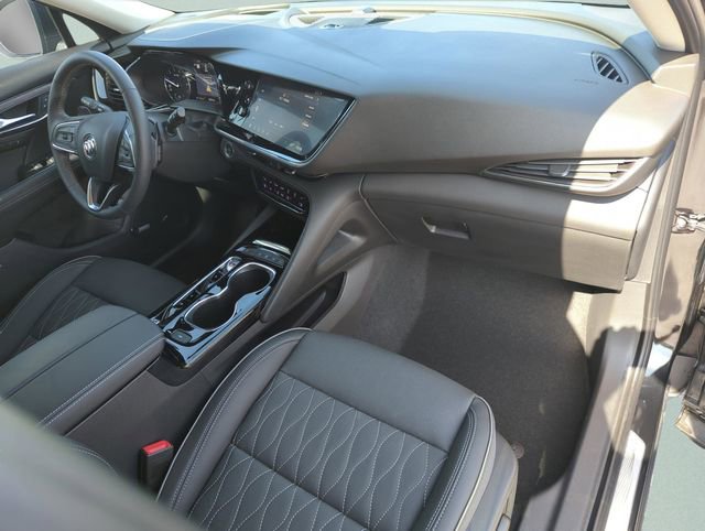 Used 2023 Buick Envision Avenir image 25