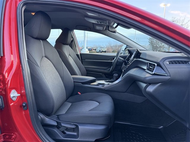 Used 2023 Toyota Camry LE image 18