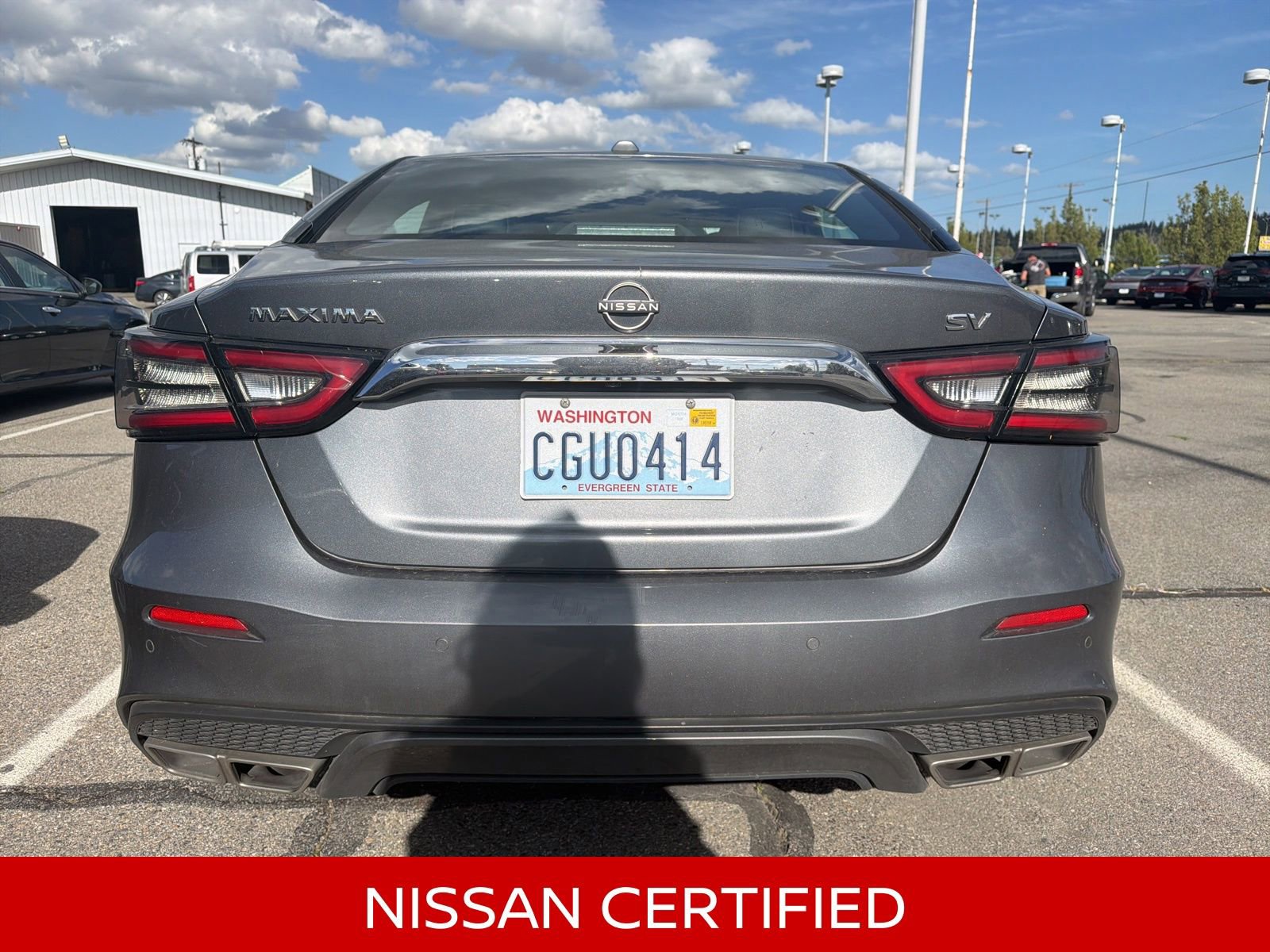 Used 2023 Nissan Maxima SV w/ Floor Mat Group FWD image 11
