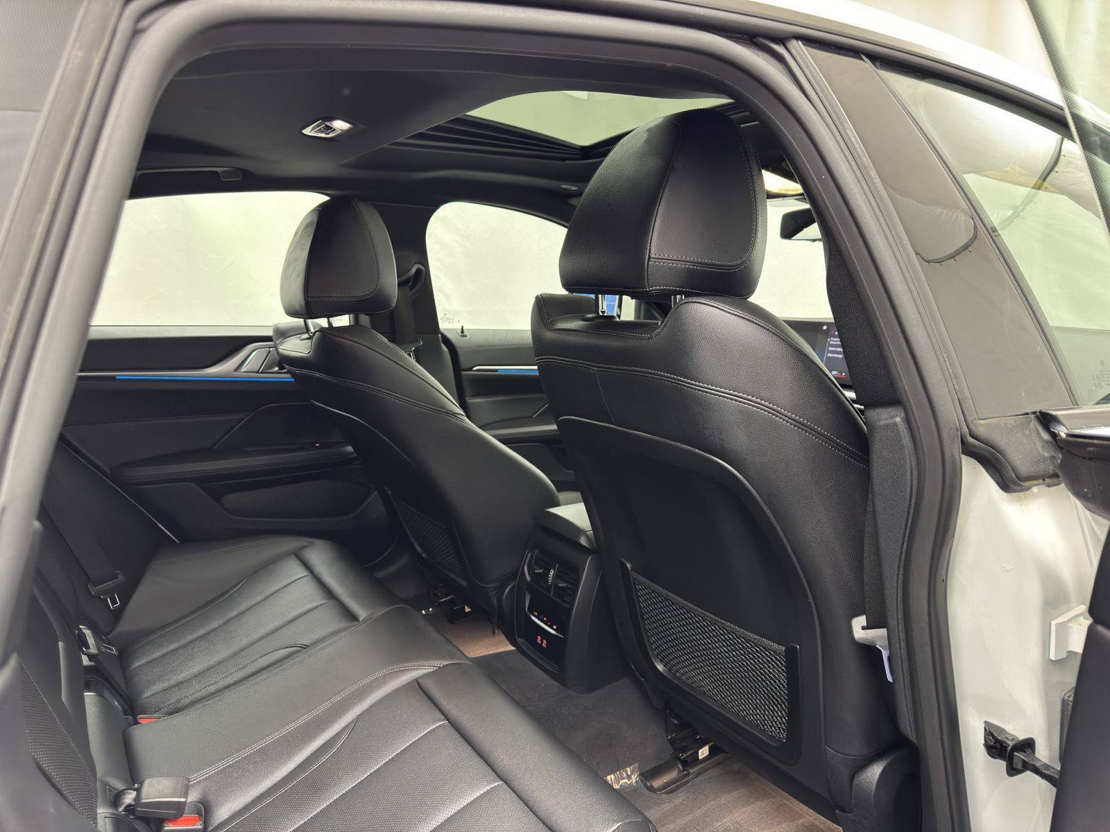 Used 2023 BMW i4 eDrive35 w/ Premium Package RWD image 36