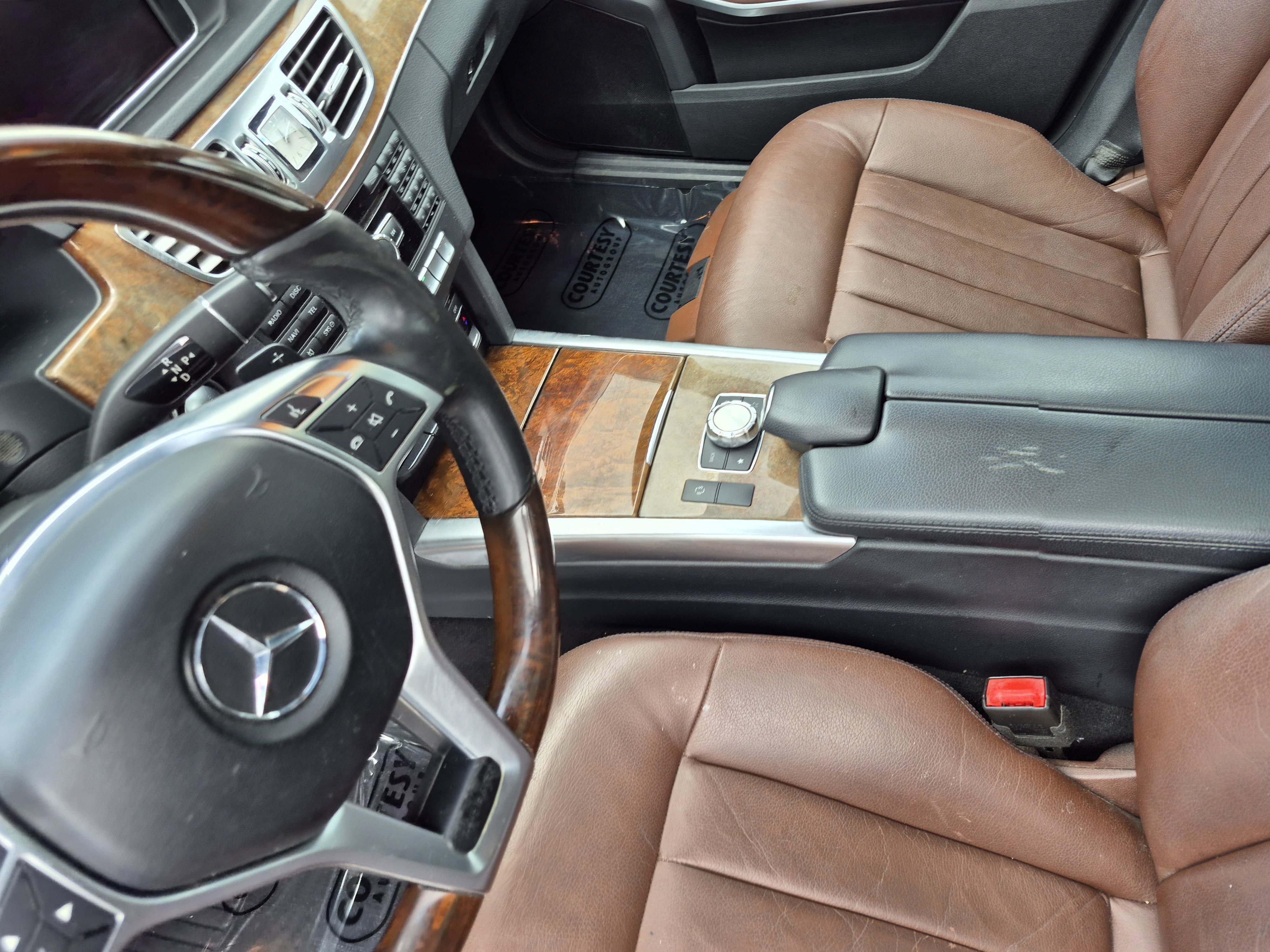 Used 2015 Mercedes-Benz E 350 4MATIC Wagon image 24