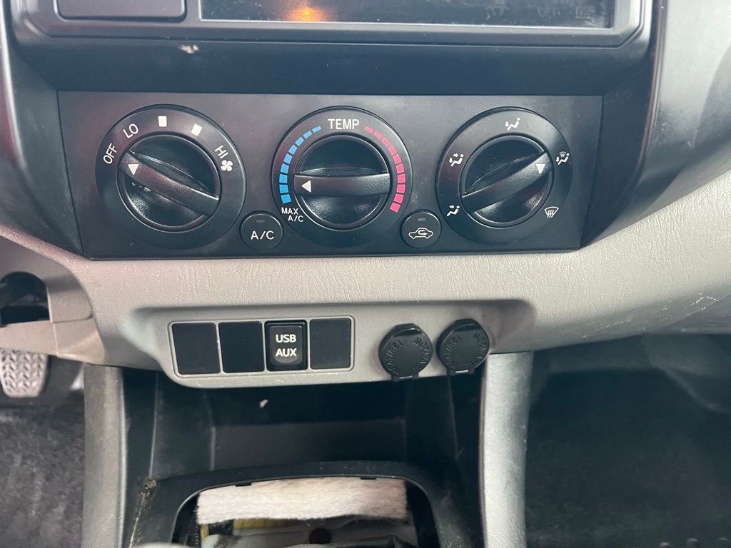 Used 2015 Toyota Tacoma 2WD Access Cab image 26