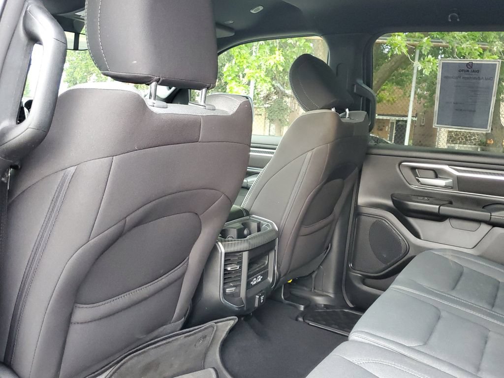 Used 2025 RAM 1500 Big Horn AWD/4WD image 9