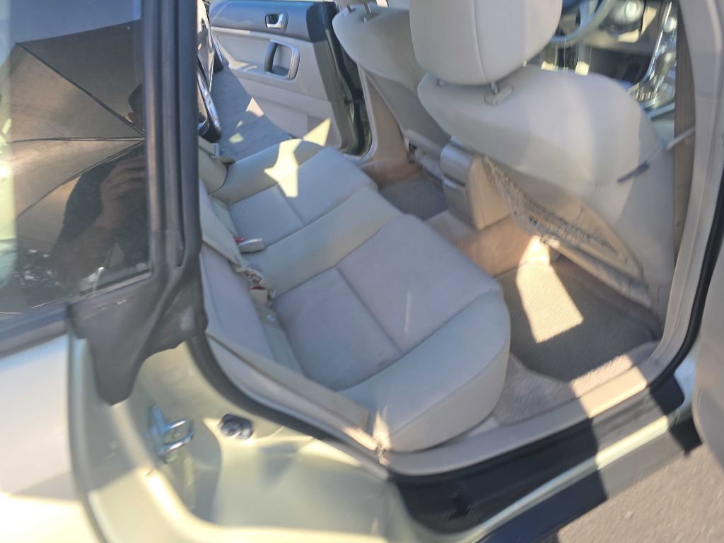 Used 2007 Subaru Outback 2.5i AWD/4WD image 17