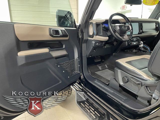 Used 2022 Ford Bronco Wildtrak image 10