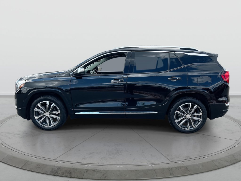 Used 2020 GMC Terrain Denali w/ GMC Pro Grade Package AWD/4WD image 5