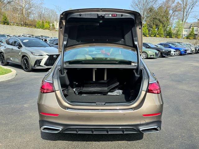 New 2026 Mercedes-Benz E 350 4MATIC Sedan image 9