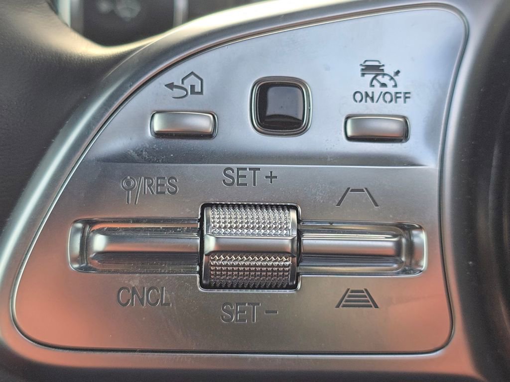 Used 2024 Mercedes-Benz G 550 image 36