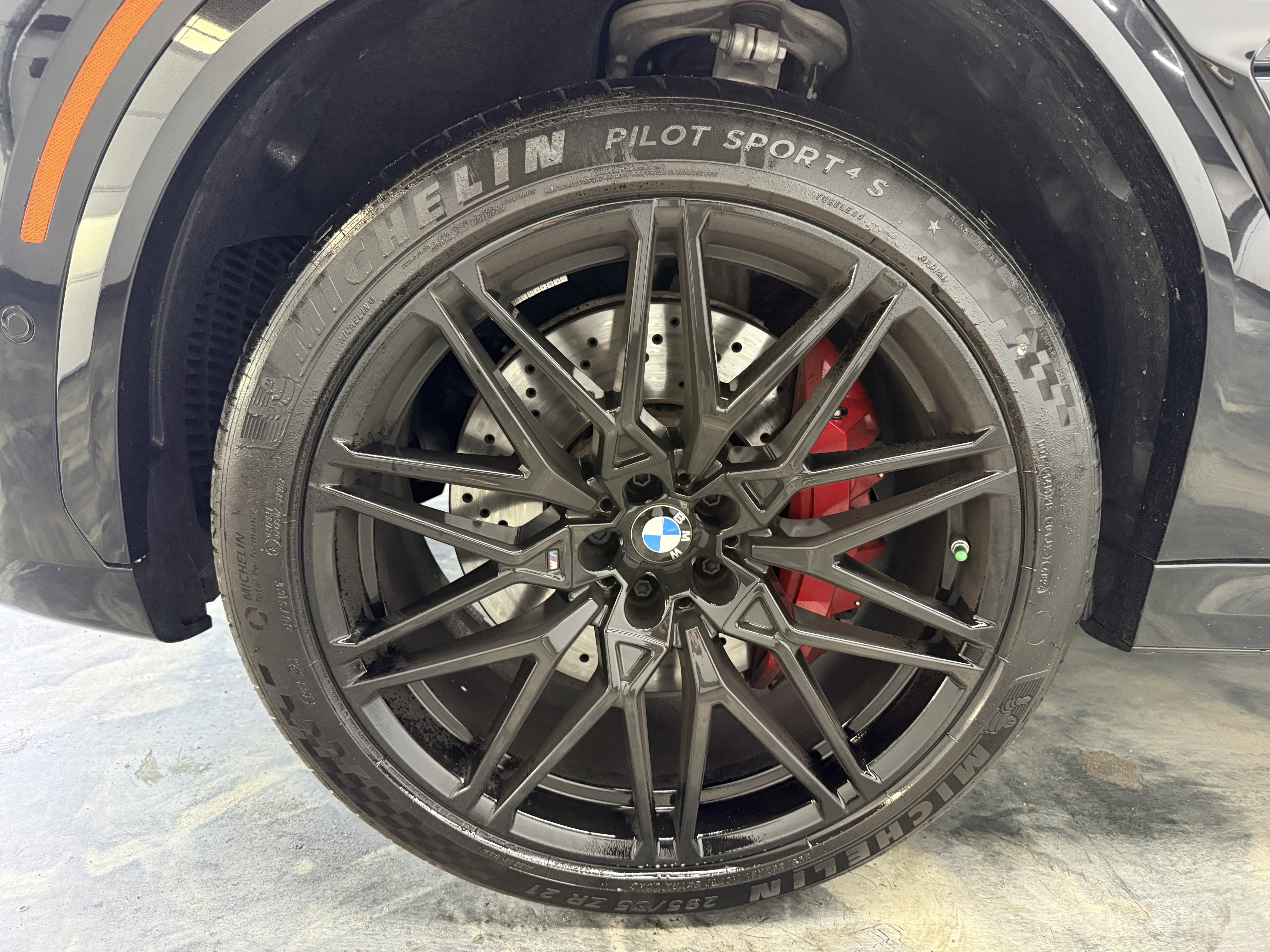 Used 2025 BMW X6 M Competition w/ Executive Package AWD/4WD image 32