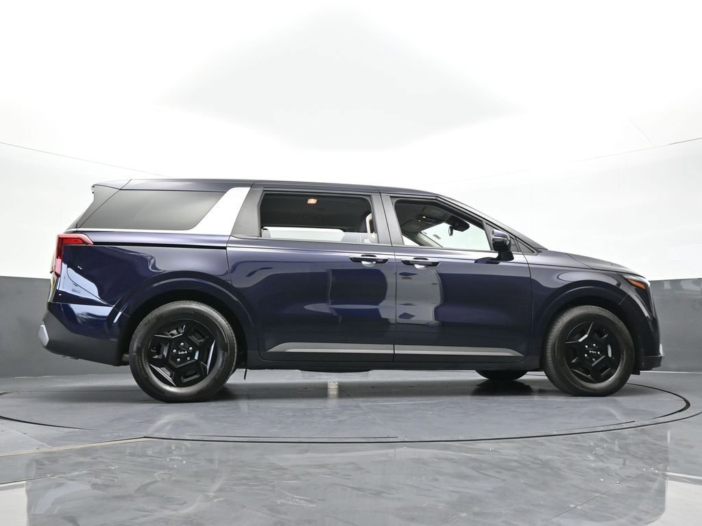 Used 2025 Kia Carnival image 65