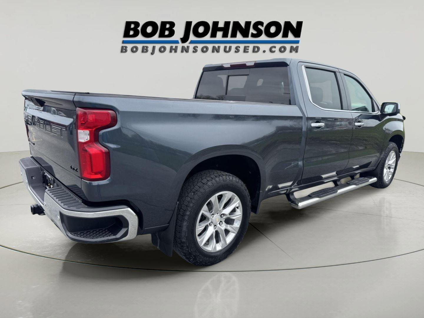 Used 2021 Chevrolet Silverado 1500 LTZ AWD/4WD image 3