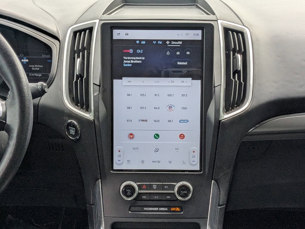 Used 2022 Ford Edge Titanium image 18