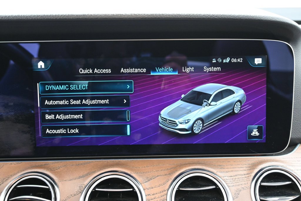 Used 2023 Mercedes-Benz E 350 4MATIC Sedan image 30