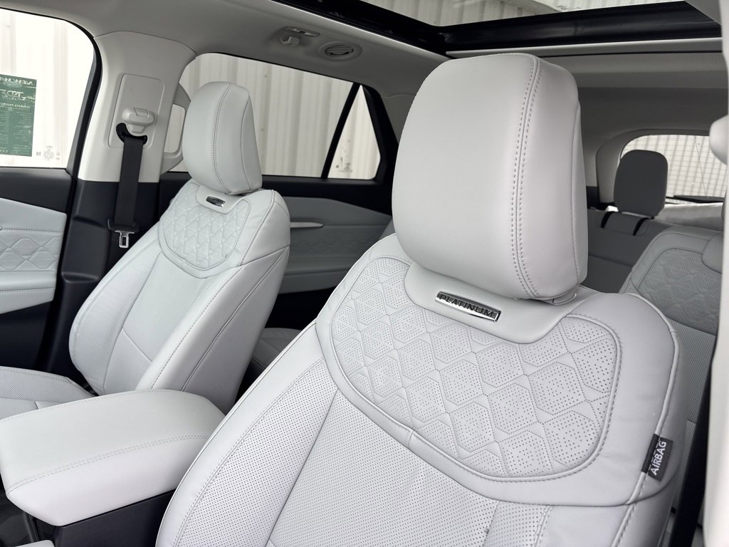 New 2025 Ford Explorer Platinum w/ Ultimate Package image 25