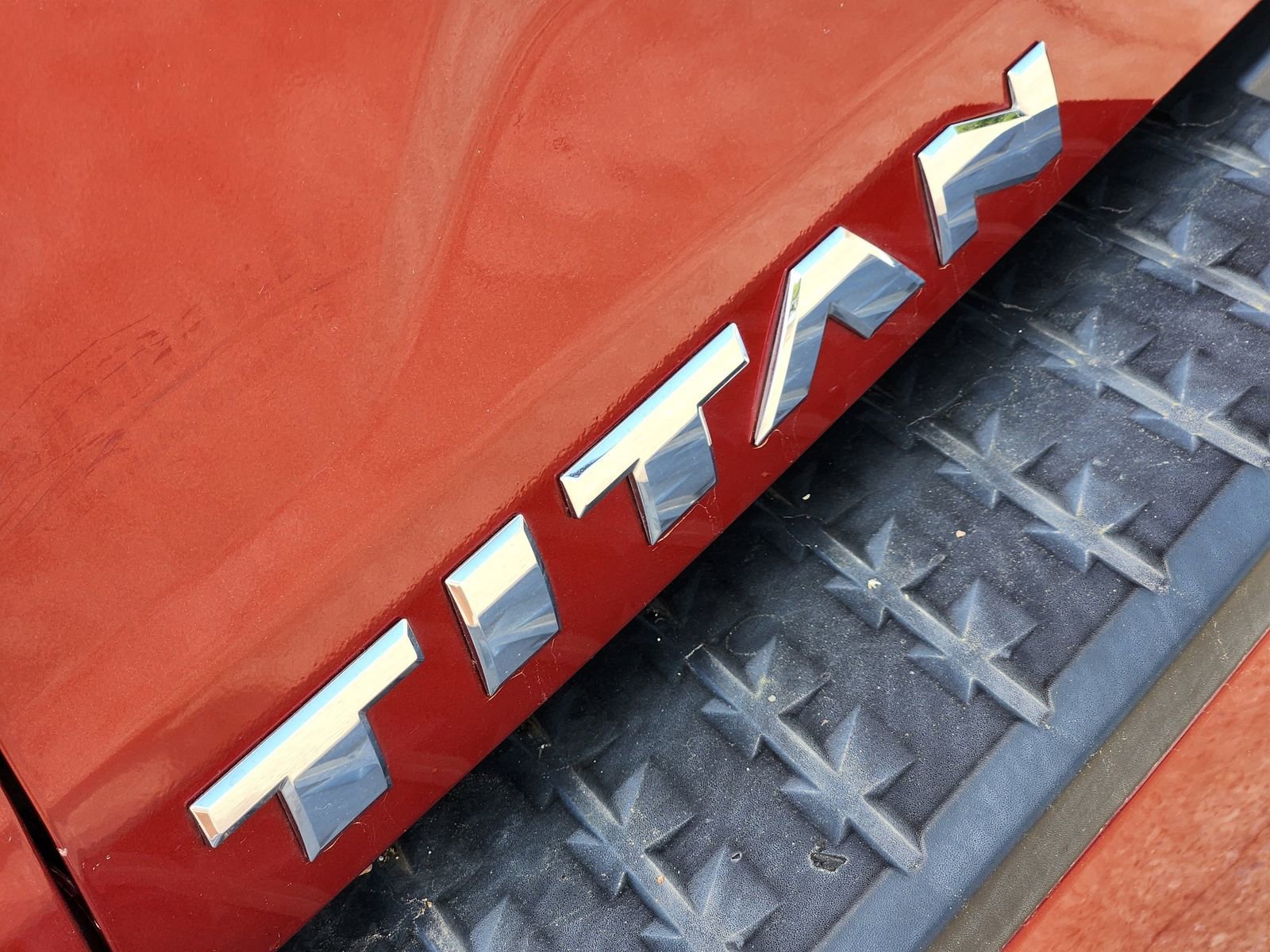 Used 2018 Nissan Titan PRO-4X w/ Pro-4x Utility Package image 15