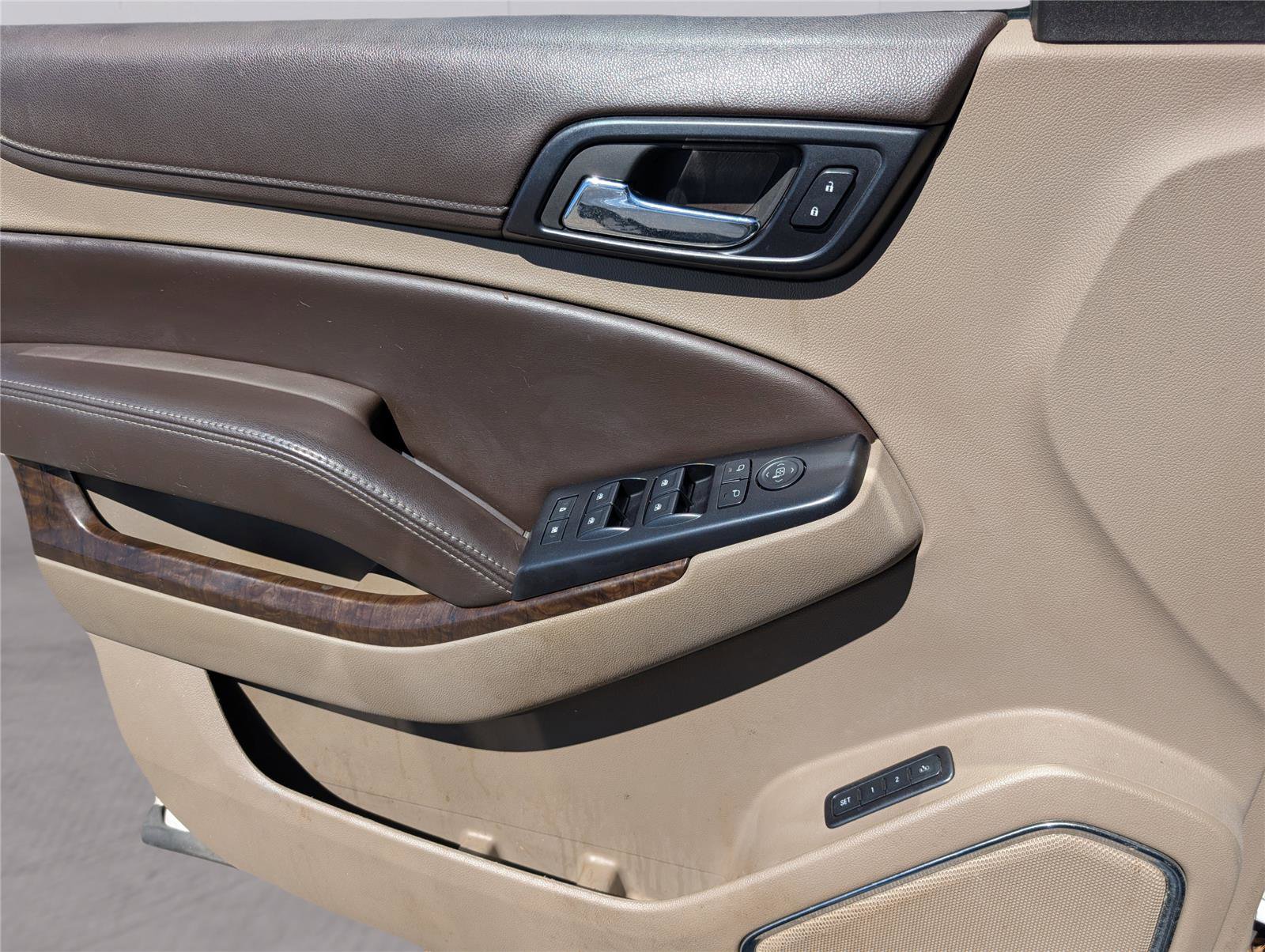 Used 2015 Chevrolet Tahoe LT image 15