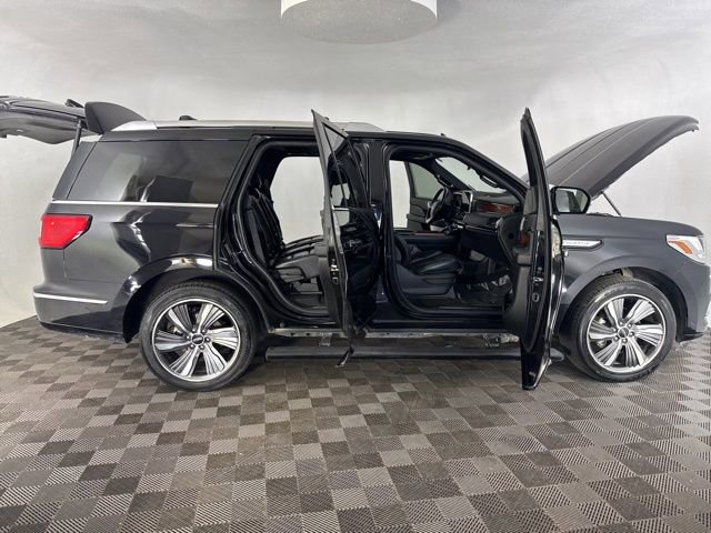 Used 2019 Lincoln Navigator Reserve w/ Cargo Package image 15