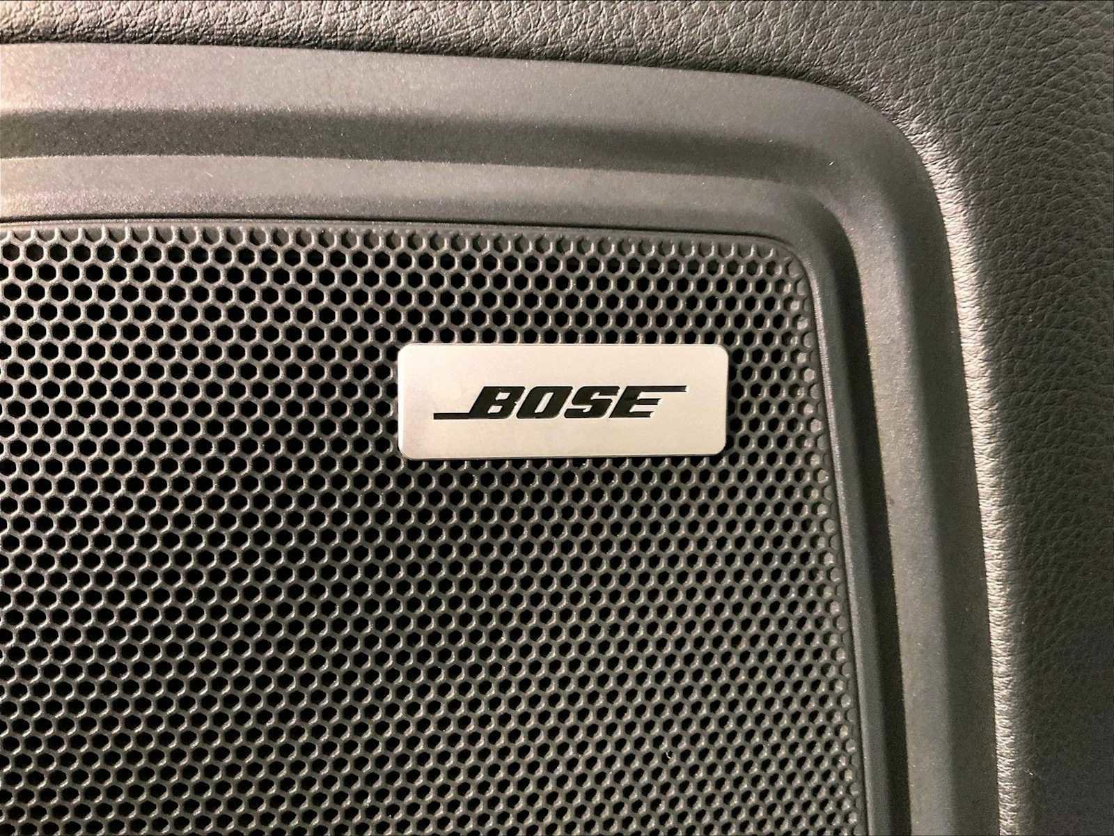 Certified 2023 Porsche Macan Turbo image 38