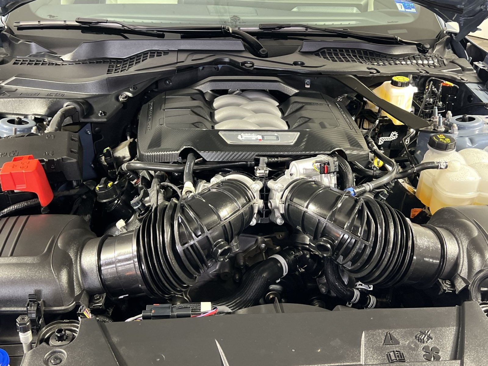 Used 2025 Ford Mustang GT Premium RWD image 30