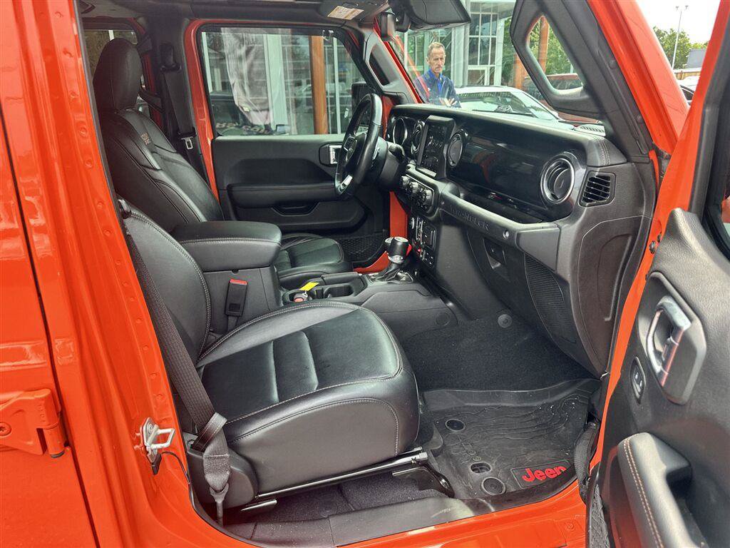 Used 2023 Jeep Wrangler Unlimited Rubicon 392 AWD/4WD image 13