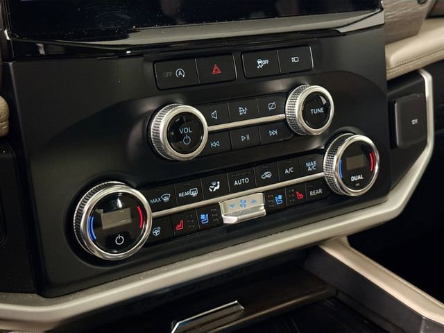 Used 2024 Ford Expedition Max Limited image 35