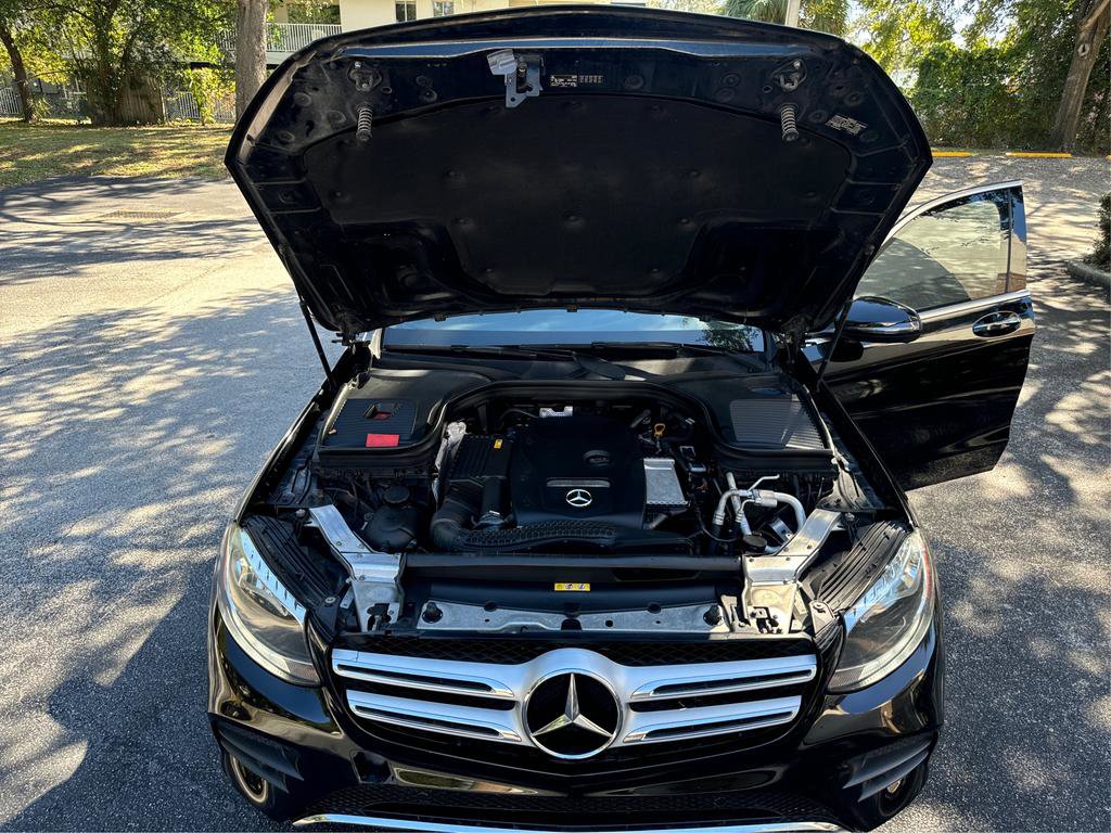 Used 2019 Mercedes-Benz GLC 300 image 11