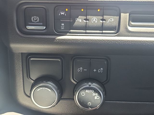 Used 2021 Chevrolet Tahoe RST w/ Luxury Package image 17