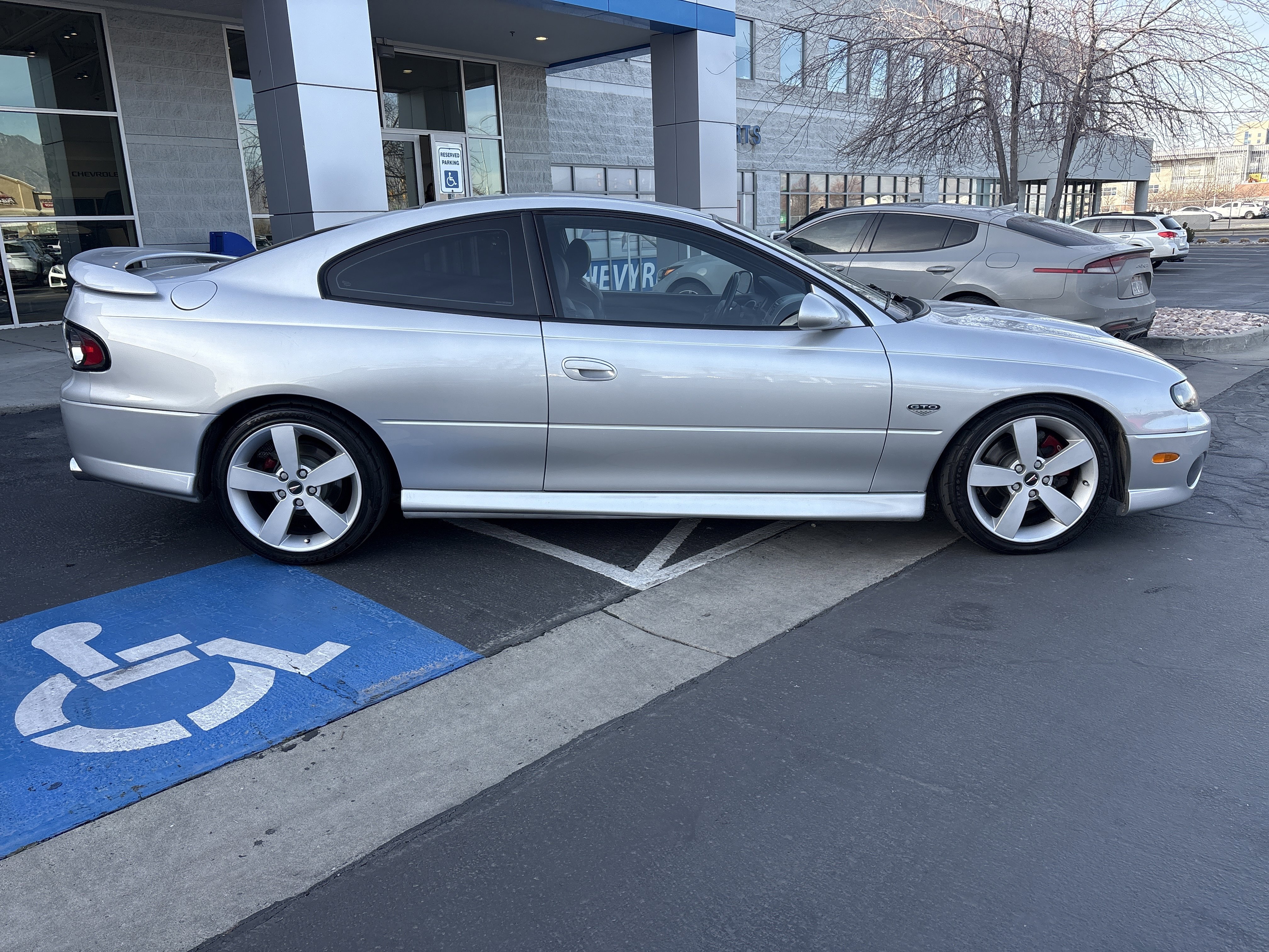 Used 2006 Pontiac GTO Base image 7