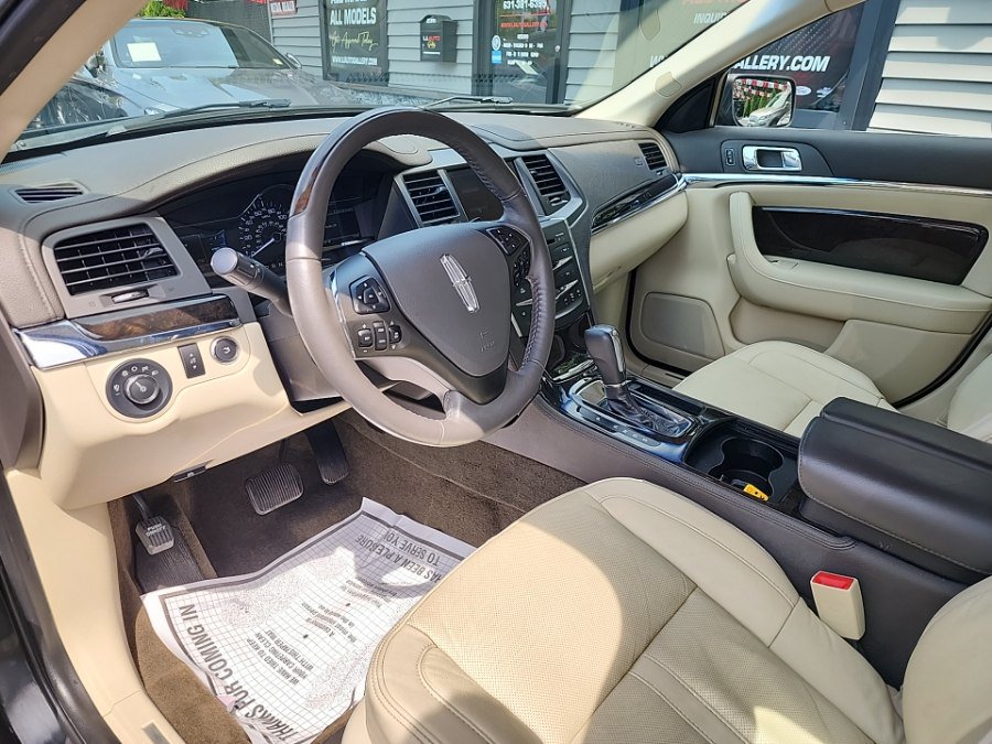 Used 2014 Lincoln MKS w/ Equipment Group 101A FWD image 16